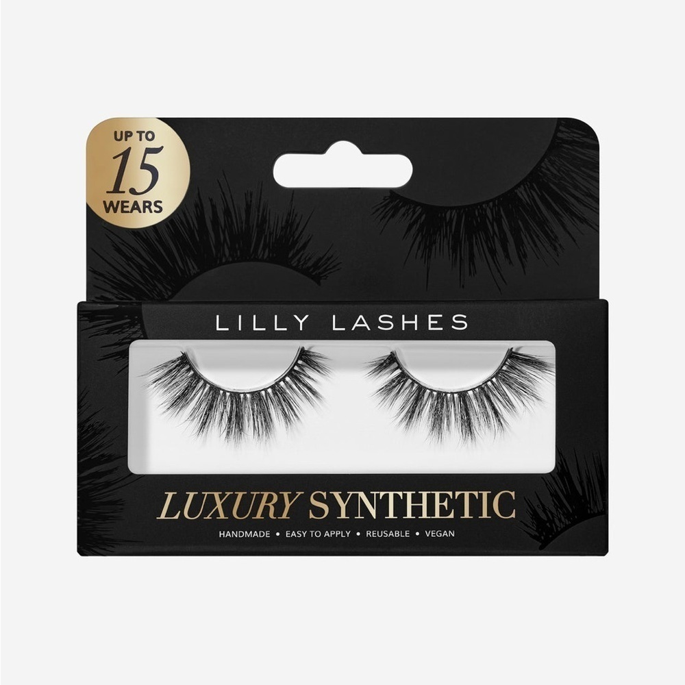 LUXURY SYNTHETIC FULL VOLUME + MEDIUM LENGTH LASHES 15 WEARS (NEW WITH TAGS)